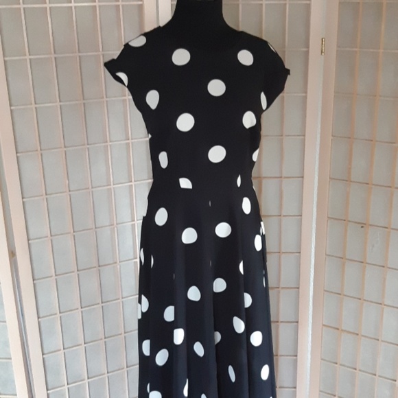 Black and white large polka dots lined dress - Picture 1 of 8